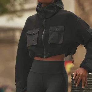 Cropped Engage Cargo Parka - Black