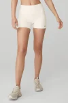 3 High-Waist Airlift Short - Ivory